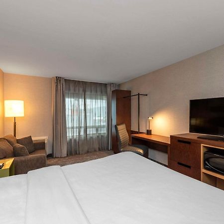 Comfort Inn South Броссар Экстерьер фото