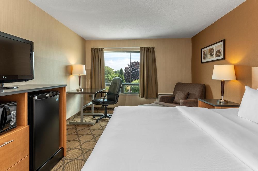 Comfort Inn South Броссар Экстерьер фото