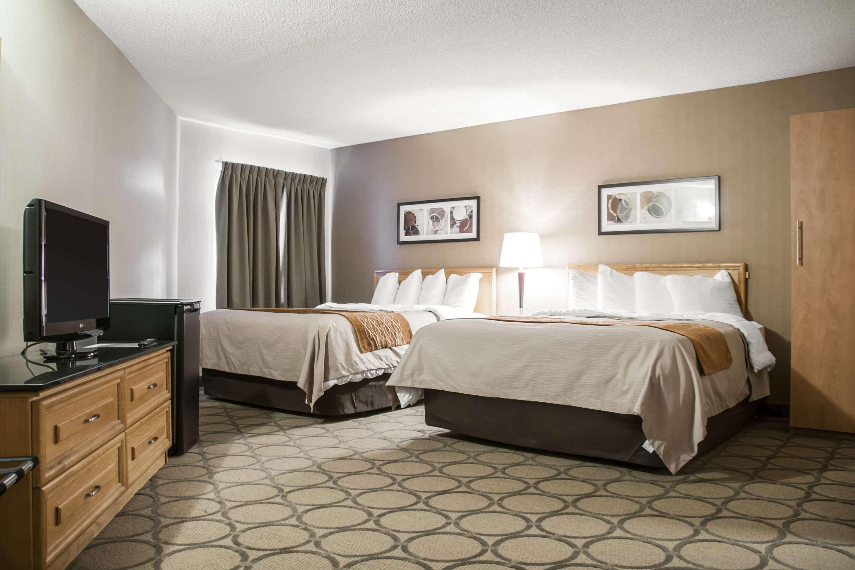 Comfort Inn South Броссар Экстерьер фото