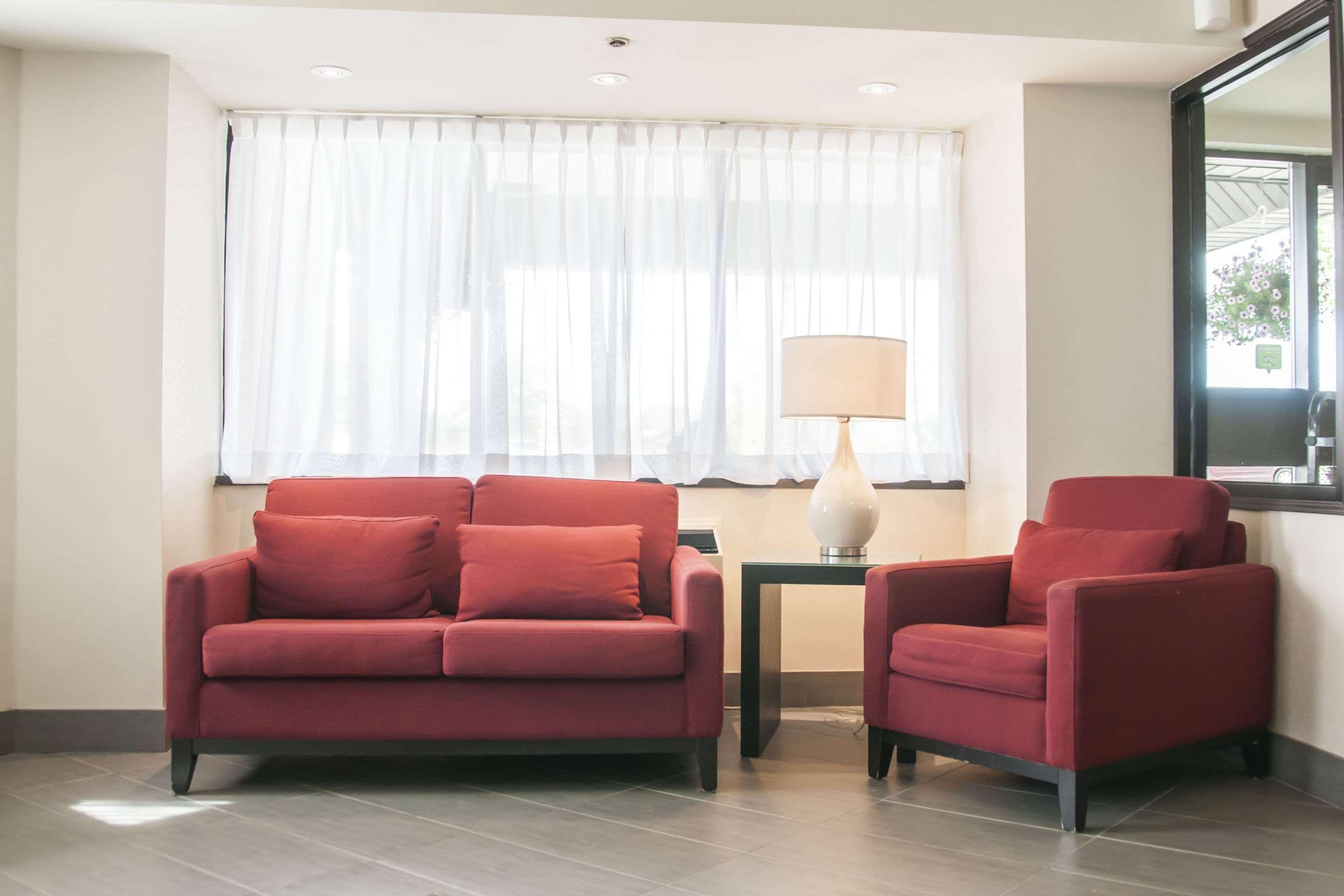 Comfort Inn South Броссар Экстерьер фото
