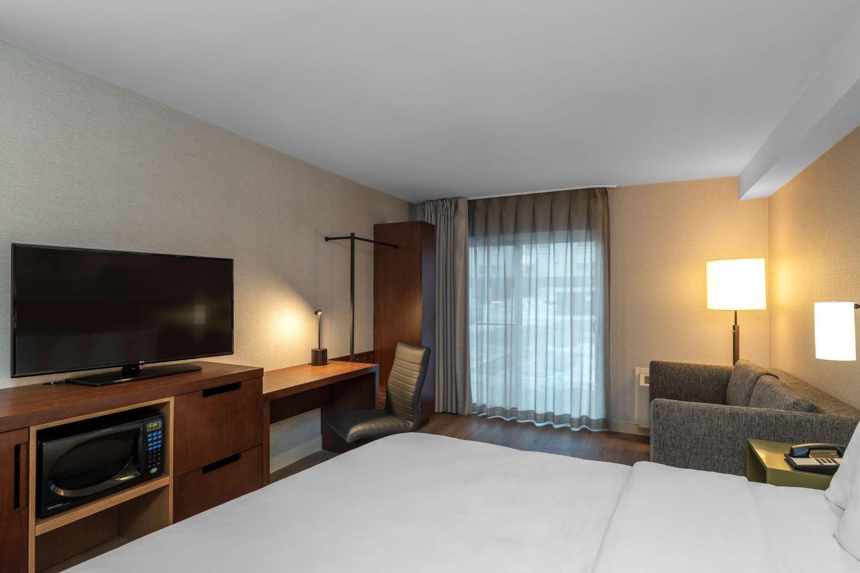 Comfort Inn South Броссар Экстерьер фото